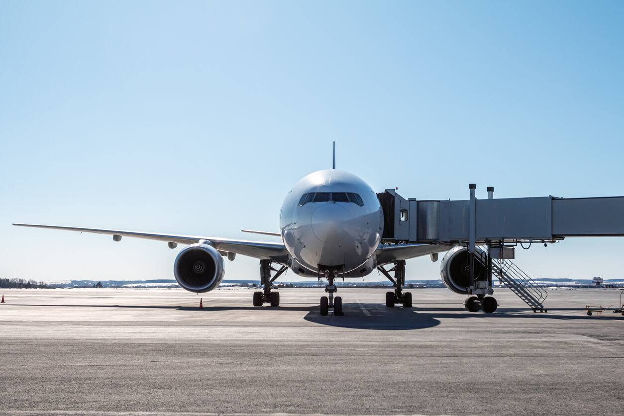 Jet Bridge_iStock
